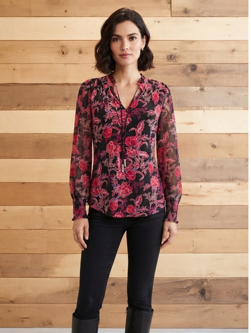 White House Black Market Floral V-Neck Long Sleeve Top in Black & Red Size XXS